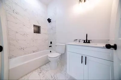 333 Delaware St #A, Houston, TX 77029 - Photo 12