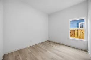 333 Delaware St, Houston, TX 77029 - Photo 16