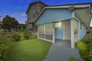 4018 Sealy St, Galveston, TX 77550 - Photo 2