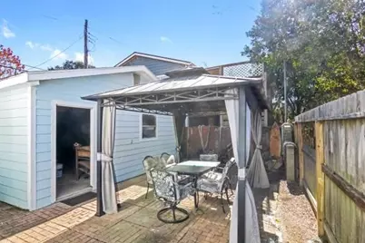 2417 Avenue M, Galveston, TX 77550 - Photo 12