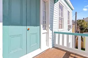 2417 Avenue M, Galveston, TX 77550 - Photo 10