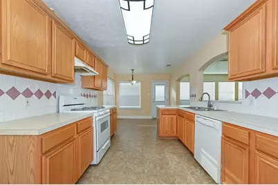 11830 Hueco Tanks Drive, Sugar Land, TX 77498 - Photo 8