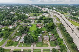 1213 Post St, Houston, TX 77022 - Photo 10