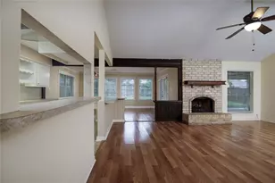 13215 Lake Breeze Ln, Willis, TX 77318 - Photo 4