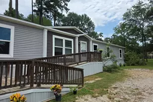 7715 Walnut Tree Ln, Plantersville, TX 77363 - Photo 2