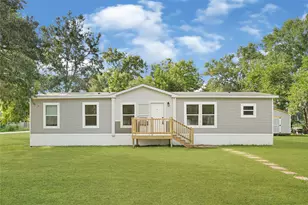 718 Main St, Anahuac, TX 77514 - Photo 24