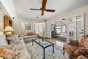 6715 Fairfield St, Houston, TX 77023 - Photo 10