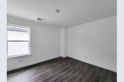 8122 Sterling Shire Street #B, Houston, TX 77078 - Photo 14