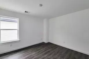 8122 Sterlingshire St, Houston, TX 77078 - Photo 14