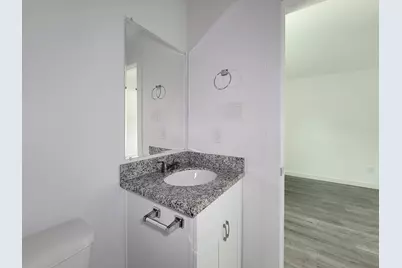 8122 Sterling Shire Street #B, Houston, TX 77078 - Photo 22