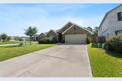 17707 Sapphire Pines Drive, New Caney, TX 77357 - Photo 2