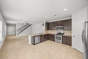 1607 City Pass Ln, Houston, TX 77047 - Photo 16