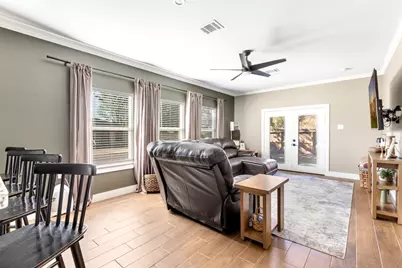 2201 Maple Avenue, Liberty, TX 77575 - Photo 8