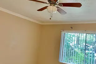 16118 Lazy Ridge Rd, Houston, TX 77053 - Photo 12