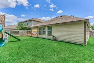 2232 Buck Hollow Ct, Conroe, TX 77304 - Photo 18