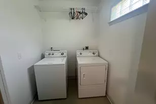 903 Bowie St, Columbus, TX 78934 - Photo 20