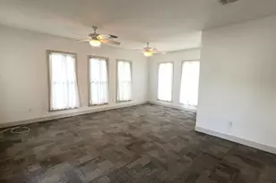 903 Bowie St, Columbus, TX 78934 - Photo 12