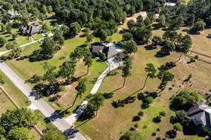 15453 Crown Oaks Dr, Montgomery, TX 77316 - Photo 2