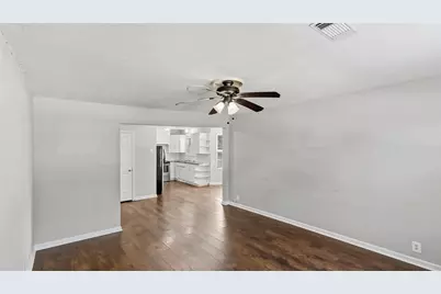 103 N Texas Street, Madisonville, TX 77864 - Photo 4
