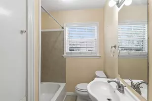 103 N Texas St, Madisonville, TX 77864 - Photo 16