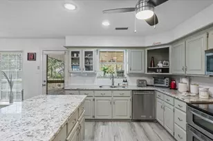 9502 Rolling Oaks Dr, Tomball, TX 77375 - Photo 14