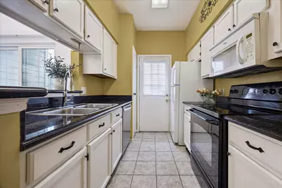 7575 Cambridge Street #502, Houston, TX 77054 - Photo 14