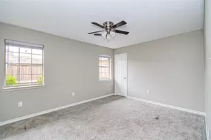 915 Hackberry St, La Porte, TX 77571 - Photo 28