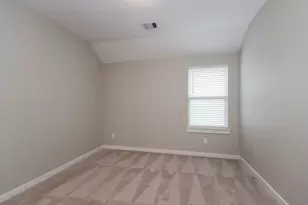 16411 Little Pine Creek Dr, Humble, TX 77346 - Photo 10