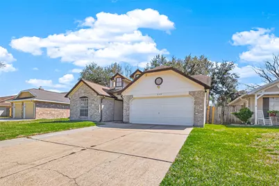 3109 Deer Trail Drive, Alvin, TX 77511 - Photo 4
