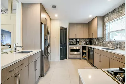 11914 Riverview Drive, Houston, TX 77077 - Photo 12