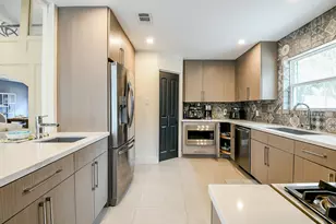 11914 Riverview Dr, Houston, TX 77077 - Photo 12