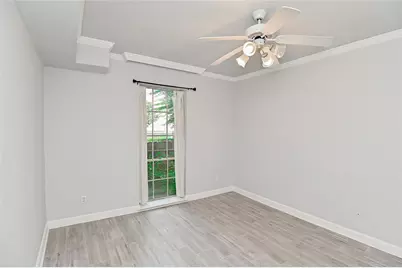 4515 Briar Hollow Place Drive #112, Houston, TX 77027 - Photo 12