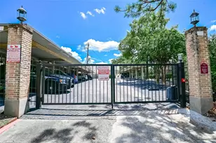 4515 Briar Hollow Pl Dr, Houston, TX 77027 - Photo 22