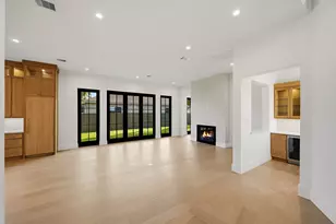 7907 S Villa Cir, Hilshire Village, TX 77055 - Photo 8