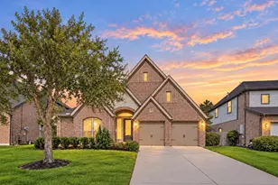 6727 Miller Shadow Ln, Sugar Land, TX 77479 - Photo 1