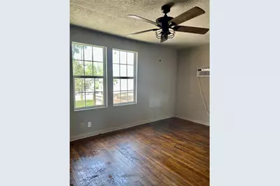 605 E Hunnicutt Street #C, Baytown, TX 77520 - Photo 6