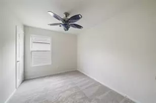 16717 Foursquare Dr, Conroe, TX 77385 - Photo 12