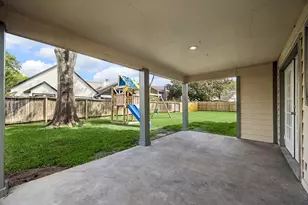 6415 Via Espana Dr, Houston, TX 77083 - Photo 34