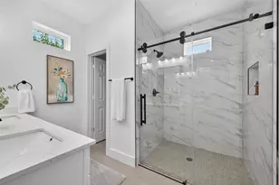 5027 Willow Glen Dr, Houston, TX 77033 - Photo 18