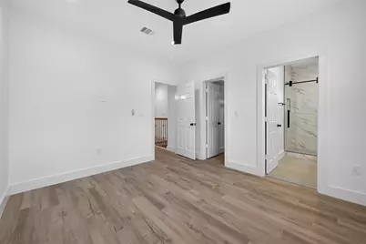 5027 Willow Glen Drive #A-B, Houston, TX 77033 - Photo 22