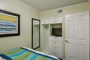 6102 Seawall Blvd, Galveston, TX 77551 - Photo 8