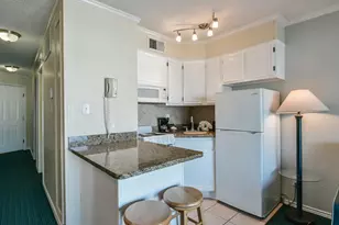 6102 Seawall Blvd, Galveston, TX 77551 - Photo 14