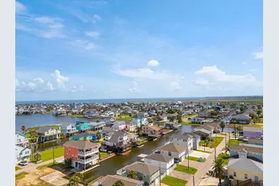 16711 Kingston Way, Galveston, TX 77554 - Photo 38