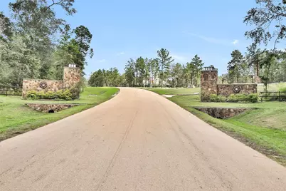 12745 Oak Barrel Road, Willis, TX 77378 - Photo 8