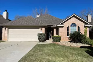 10523 Torrey Pines Dr, Panorama Village, TX 77318 - Photo 1