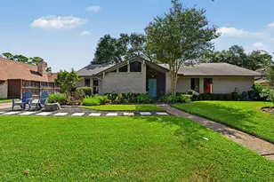 2750 Fontana Dr, Houston, TX 77043 - Photo 1