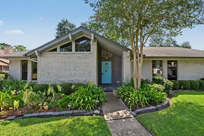 2750 Fontana Drive, Houston, TX 77043 - Photo 2