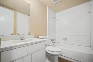 5702 Easthampton Dr, Houston, TX 77039 - Photo 22