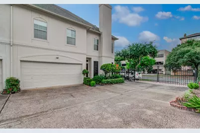 2214 W Holcombe Boulevard, Houston, TX 77030 - Photo 6