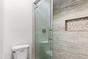 1302 Augusta Dr, Houston, TX 77057 - Photo 22